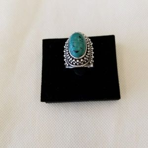 😎🌹SALE STERLING SILVER TURQOISE RING WITH DETAIL
